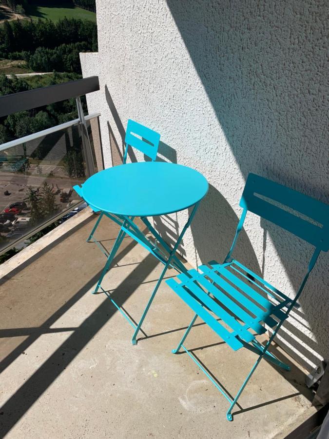 La Moucherolle *